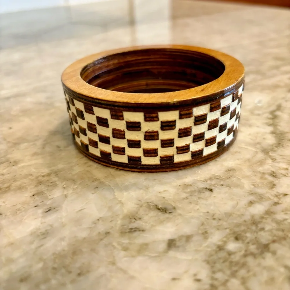 Anthropologie Wooden Checkered Bangle Bracelet in Cream/White & Brown